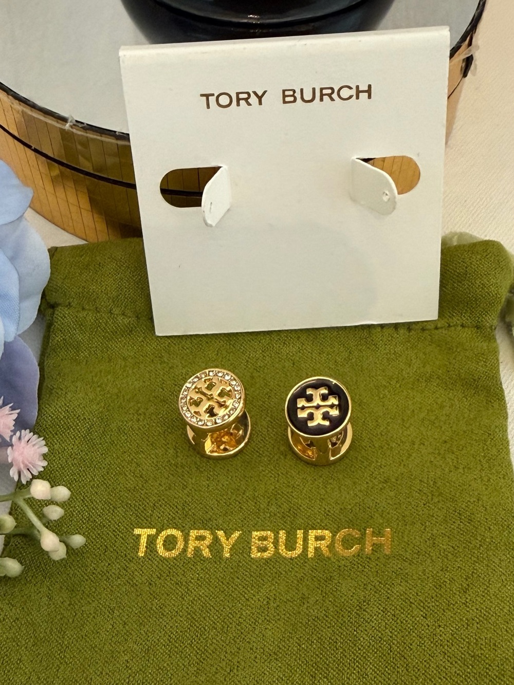 Authentic Reversible Tory Burch Crystal Earrings Double-Sided in Black and Gold